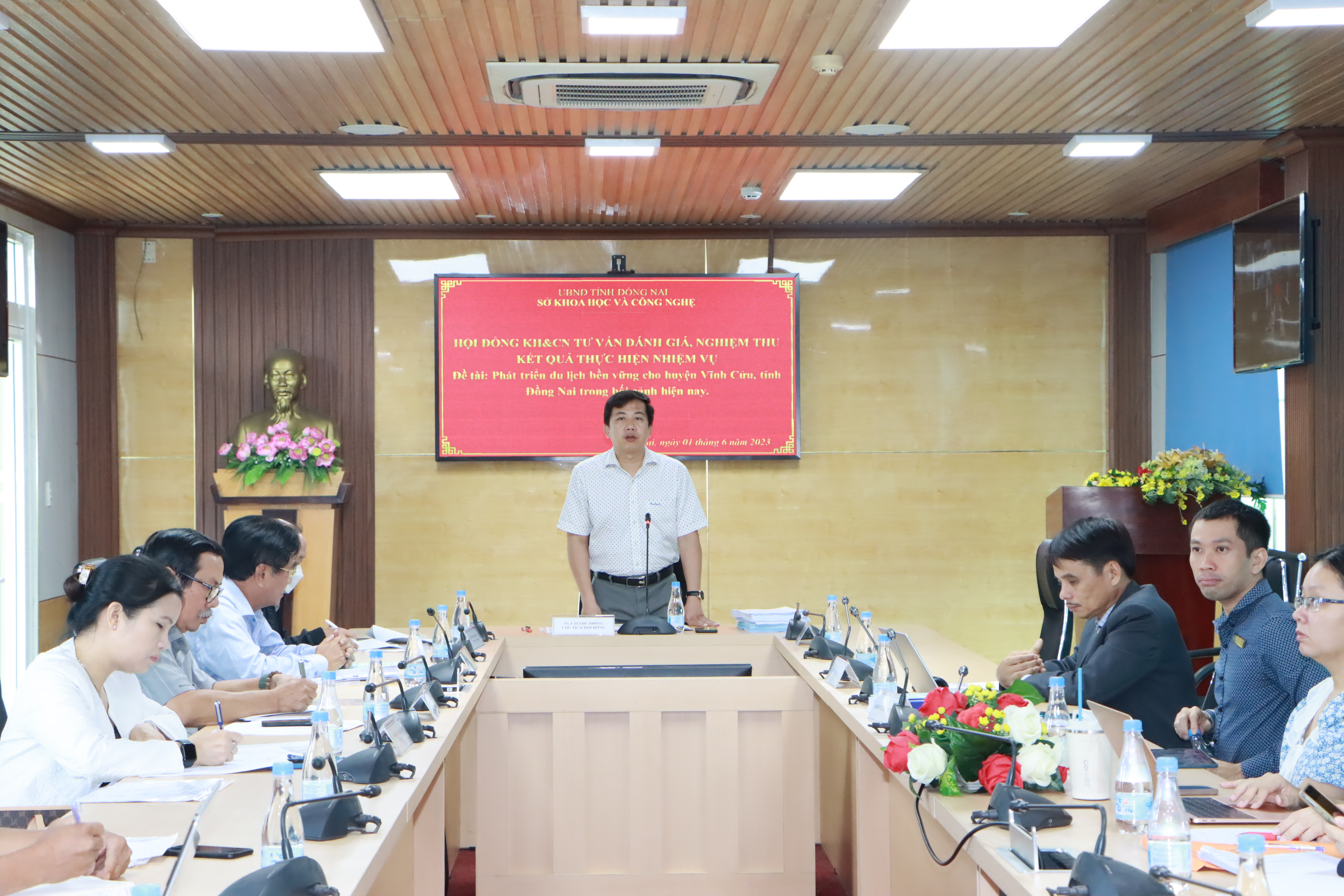 Đề xuất các giải pháp phát triển du lịch bền vững cho huyện Vĩnh Cửu
